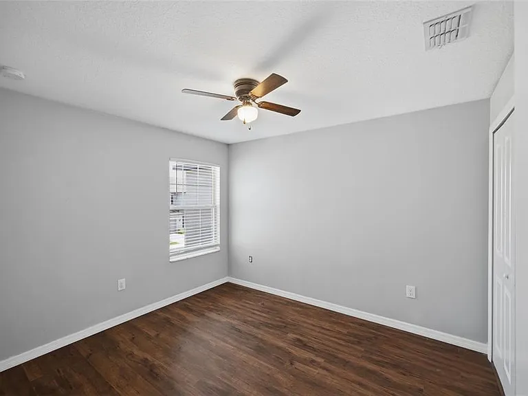 724 Royal Empress Dr — Photo 22
