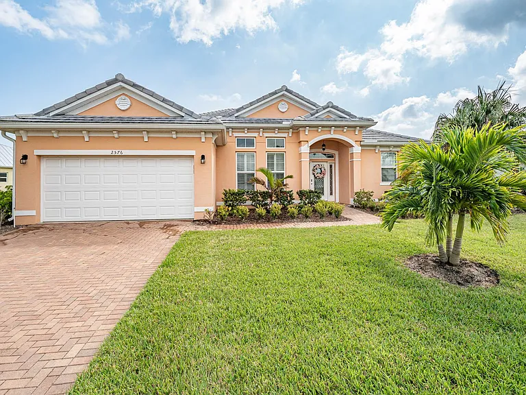 2576 Saint Lucia Cir — Photo 43
