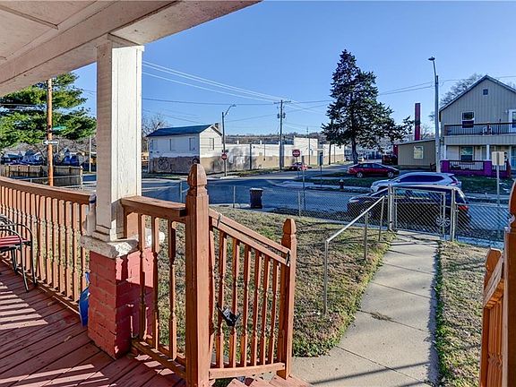 4th image of 5046 E 8th St