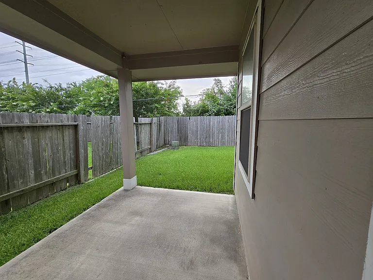 1931 Stieler Dr — Photo 12