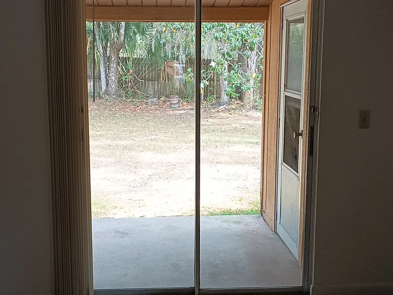 20022 Suncrest Dr — Photo 14