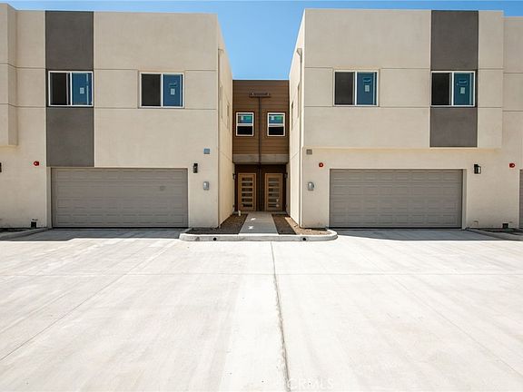 4th image of 1018 W 223rd St #4
