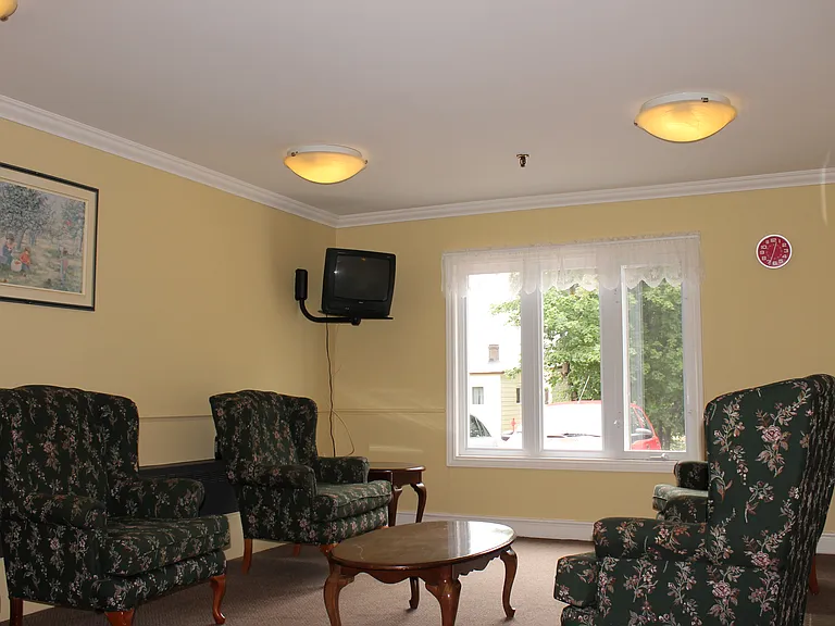 66 Saint Clare Ave — Photo 10
