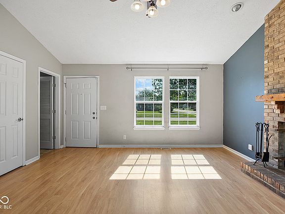 5th image of 3404 Abbey Ln