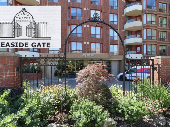 955 Millwood Rd #513, Toronto, ON M4G 4E3