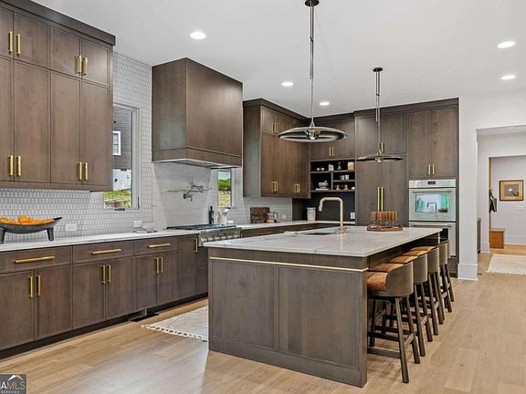 2nd image of 8455 Forsyth Commons Ct