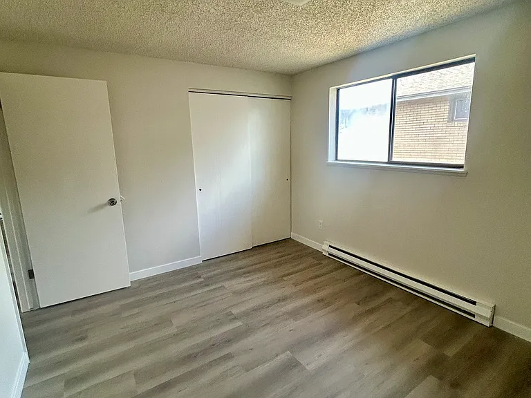 6109 N Colton St #16 — Photo 6