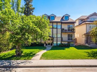 2110 E 15th St SW #7, Calgary, AB T2T 3Y8