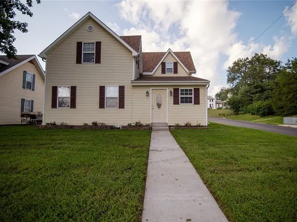 1303 Unity St, Atchison, KS 66002
