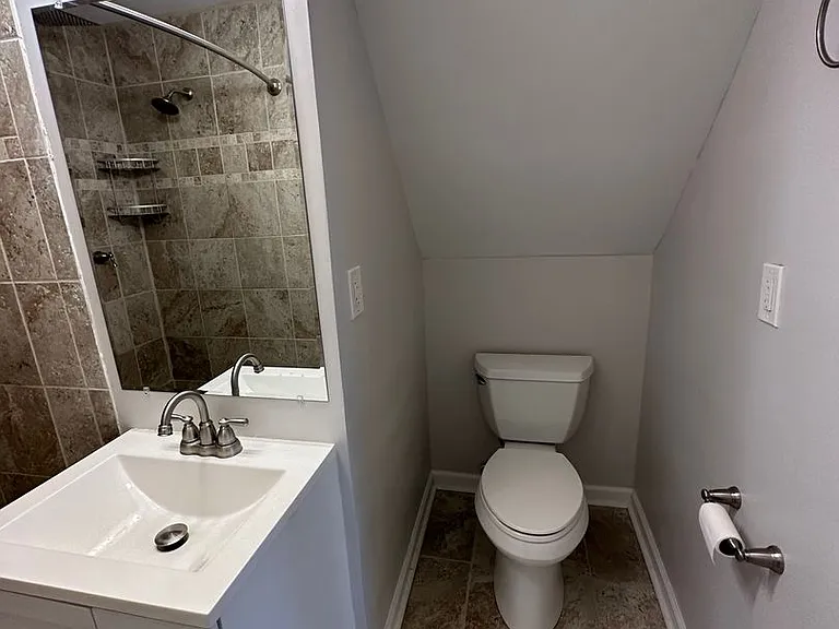 1638 Suburban Rd — Photo 17