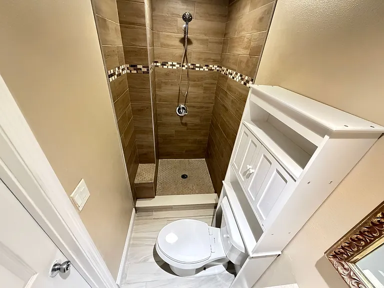 2411 Grasmere View Pkwy N — Photo 35