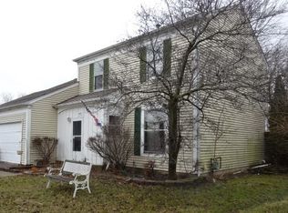 2222 Highfield Ln, Aurora, IL 60504