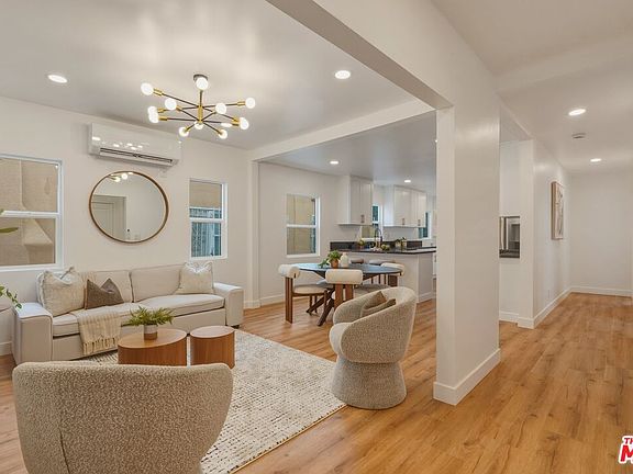 4th image of 528 W 99th St