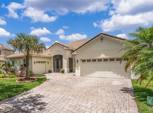 3807 Golden Feather Way, Kissimmee, FL 34746
