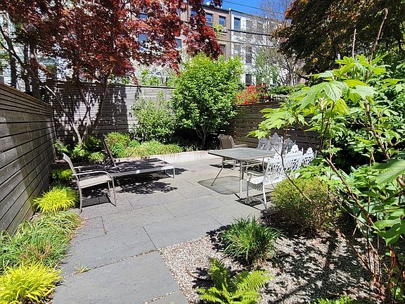 4th image of 347 1st St #1