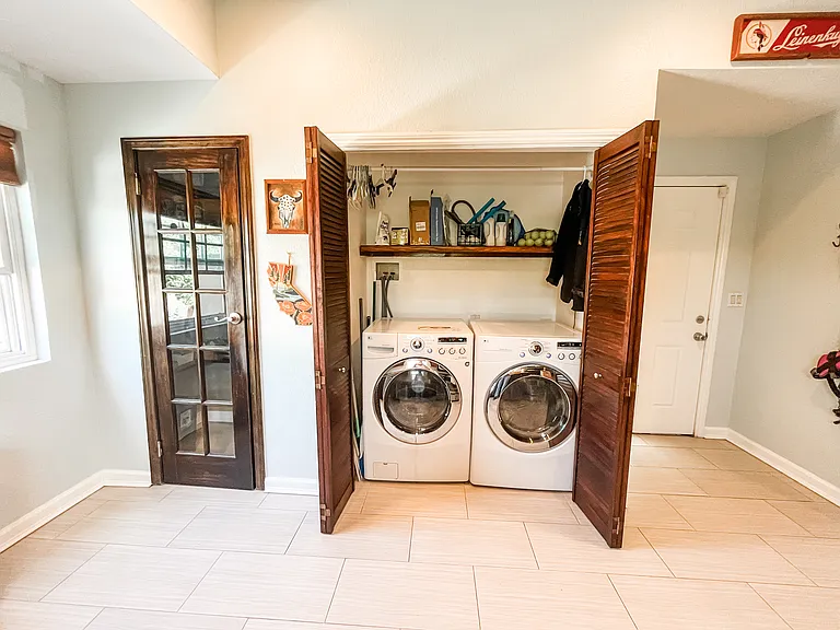 3243 Eucalyptus Ave — Photo 11