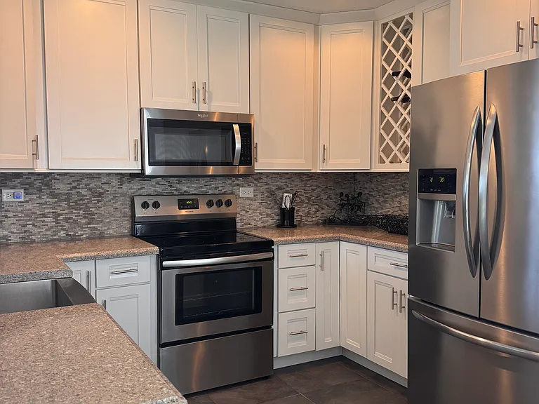 135 Peace Ave — Photo 15