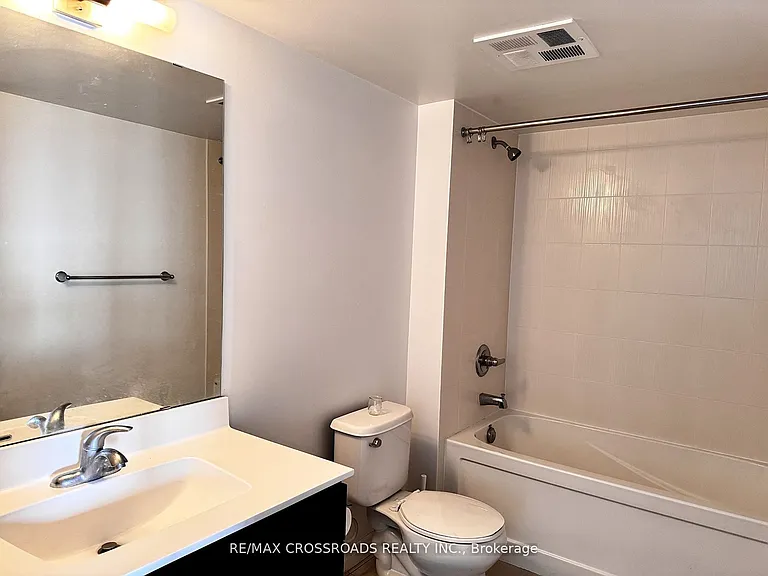 2015 Sheppard Ave E #3510 — Photo 9