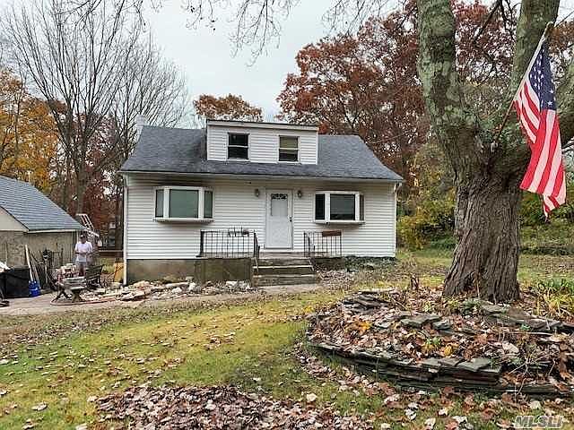 1st image of 147 Grassy Pond Dr S