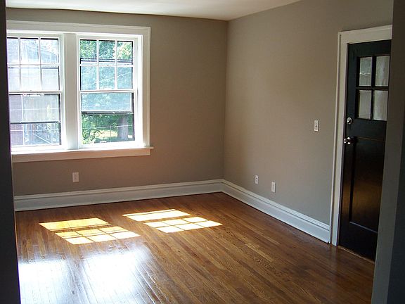 2nd image of 2124 Mississippi Ave Floor 2