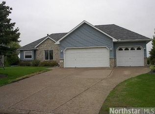 643 8th Ave NW, Forest Lake, MN 55025