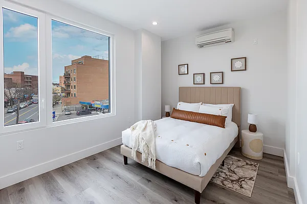 Rented by Compass | media 7