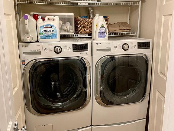 LG Large Capacity Washer/Dryer
