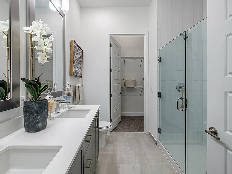 651 NW 82nd Ave — Photo 32