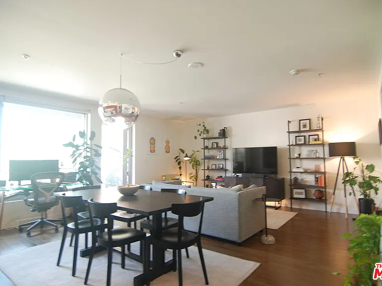 901 S Flower St #505 — Photo 3