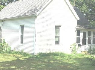 813 Clarence St, Greenville, IL 62246