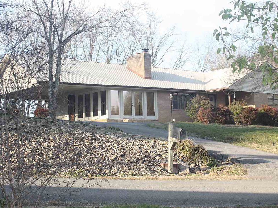 1st image of 384 Knoll Dr