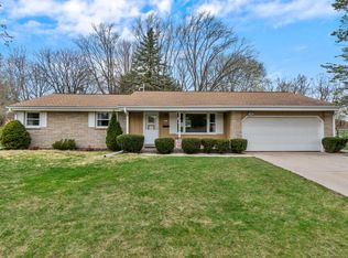 1412 Princeton Pl, West Bend, WI 53095