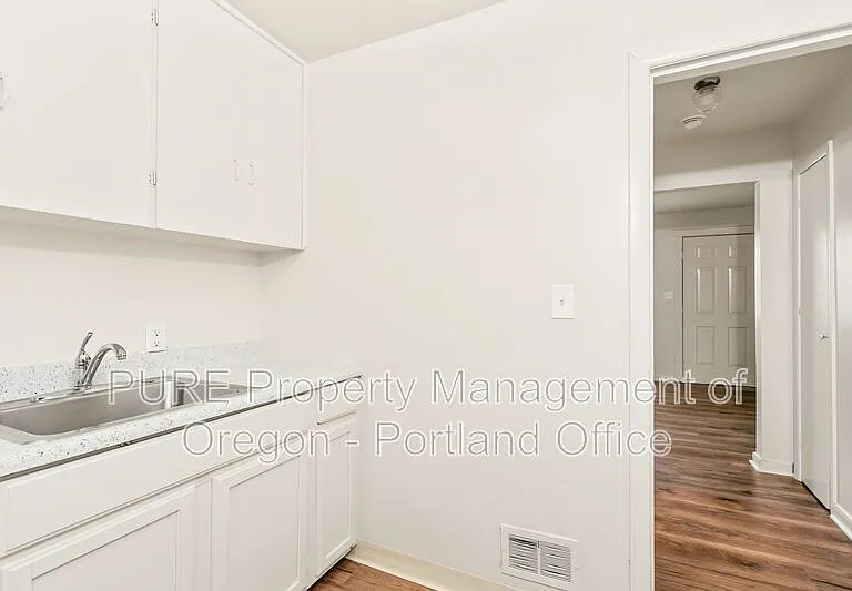 6924 N Amherst St #2 — Photo 13