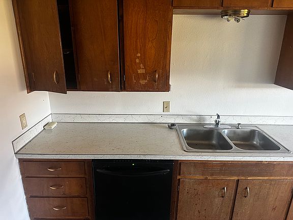 3rd image of 913 1/2 N Emerson Ave