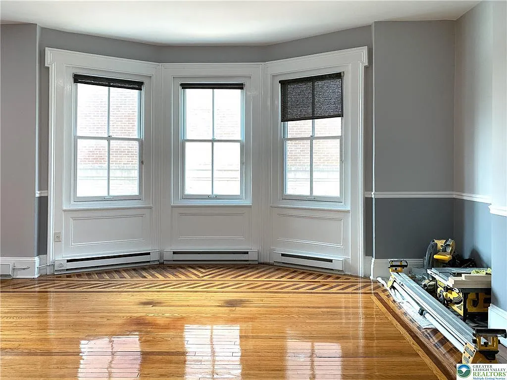 1 bed, 1.0 bath, 700 sqft, $1,550 — Photo 4