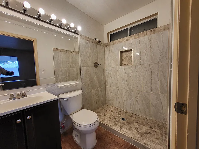 4821 W Bluefield Ave — Photo 10