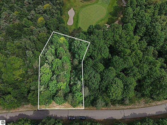 4th image of 308 Goshawk Way #308