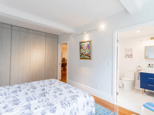 865 United Nations Plaza image 8 of 9