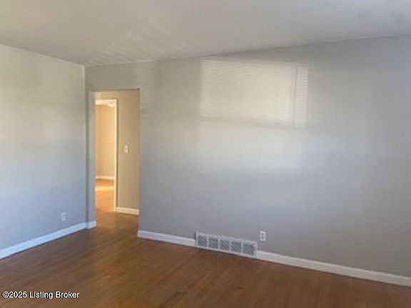 2nd image of 2912 Abigail Dr