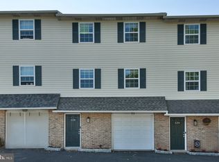 125 N Station St, Telford, PA 18969