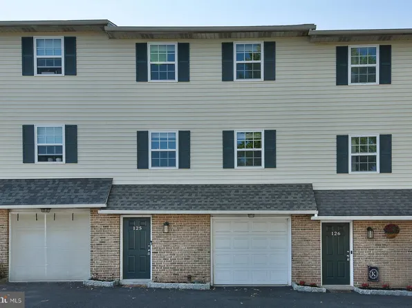 125 N Station St, Telford, PA 18969