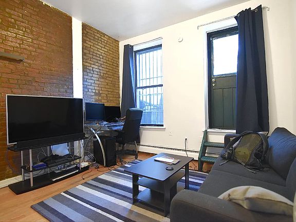 2nd image of 531 E 11th St APT 2C