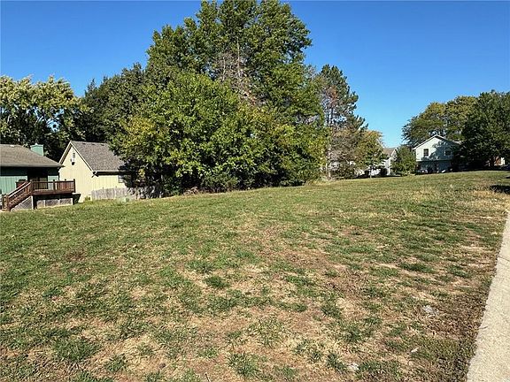 4th image of 6915 E 144th Ct
