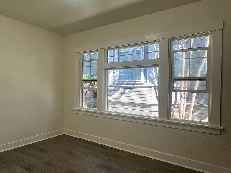 1221 Sherman St — Photo 6