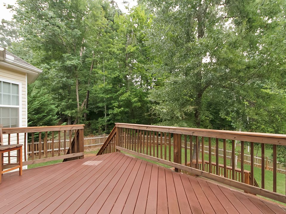 Back deck with pergola