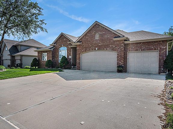 4th image of 5546 N 160th Ave