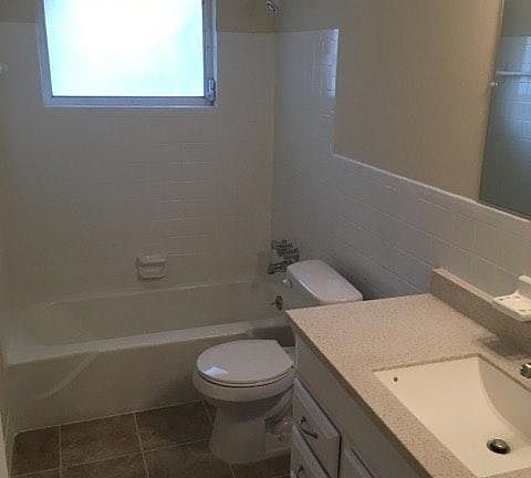 2nd image of 620 S Key Largo Dr