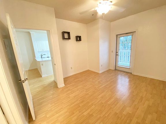 5th image of 860 N Orange Ave APT 204