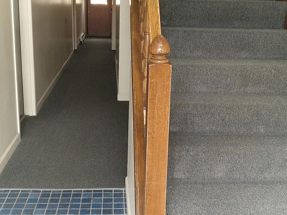 2nd image of 830 Westmoreland Dr APT 4