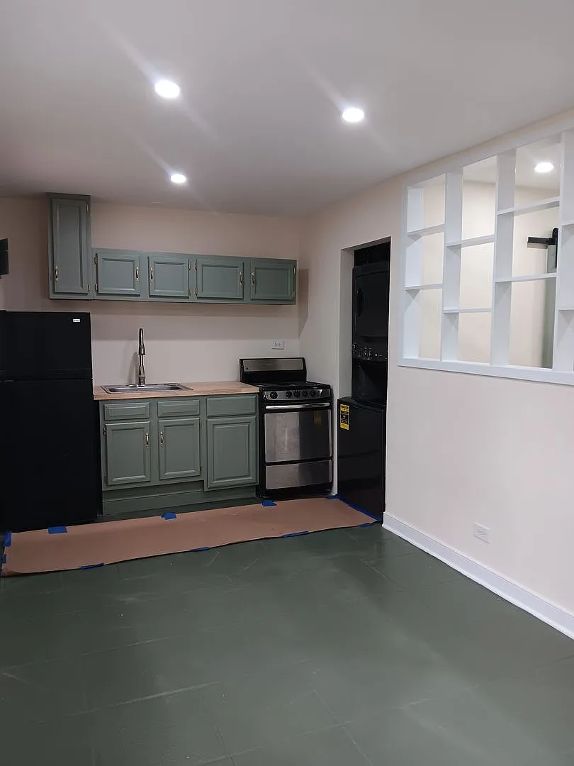 112 Cleveland Ave — Photo 1